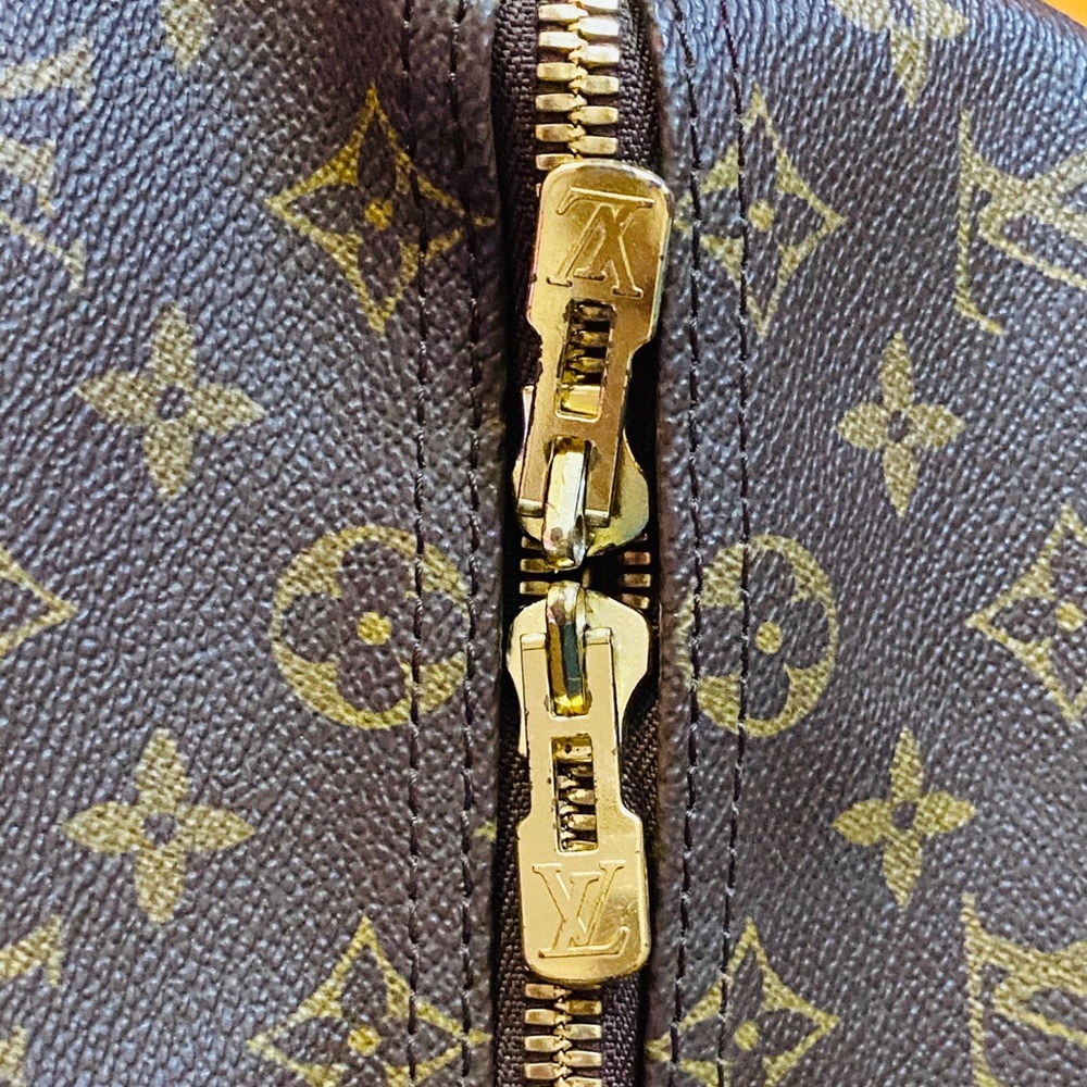 Auth Louis Vuitton Keepall 45 LV Gym Bag - Picture 5 of 13